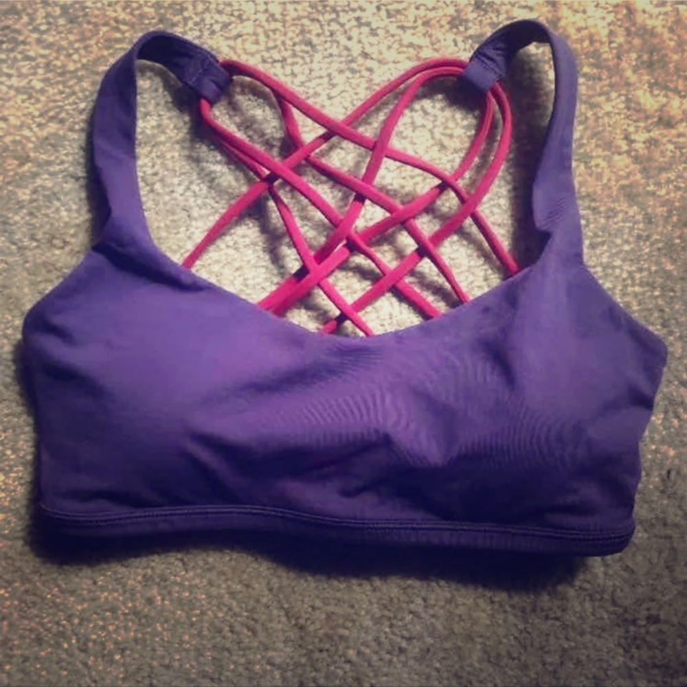 Lululemon Free to be Wild bra